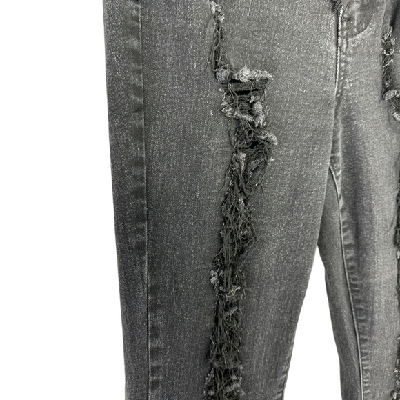 Almost Famous Juniors Distressed Flared Jeans Size 9 Black Stretch Denim Raw Hem - Picture 4 of 7